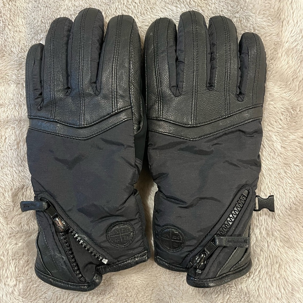 Black Winter Gloves